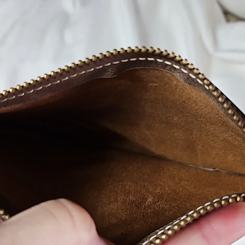 Alberta di Canio Zipper pouch /case in taupe - Picture 4 of 6
